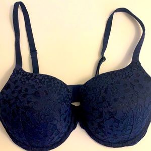 Victoria’s Secret Body by Victoria Lined Perfect Coverage Lace Convertible Bra